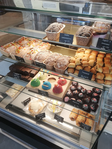 Comentarii opinii despre Cukiernia Piekarnia "Warmińska"