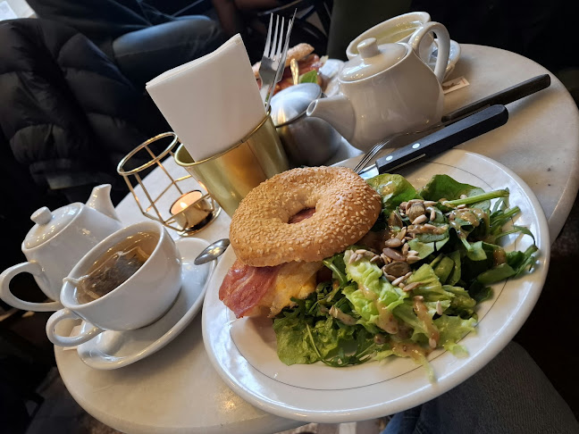 Bułkę przez Bibułkę | Żurawia