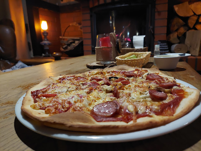 Plac Wolności 3A, 11-520 Ryn