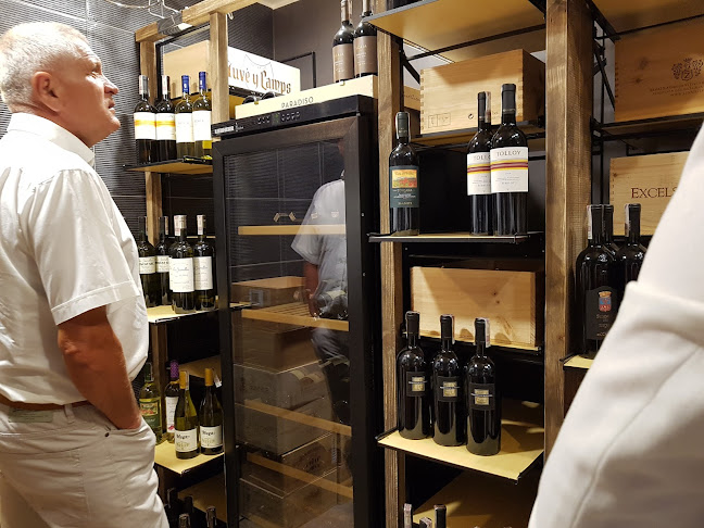 Restauracja i jazdy konne - Gastronomia