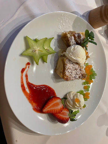 Opinii despre Kwintesencja în Warszawa - Gastronomia