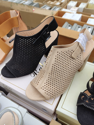 Targ Miejski Nowy Rynek Targowisko Leszno - Leszno