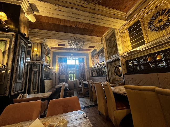 http://www.restauracjaefes.pl/