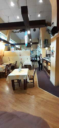 Comentarii opinii despre Piramida