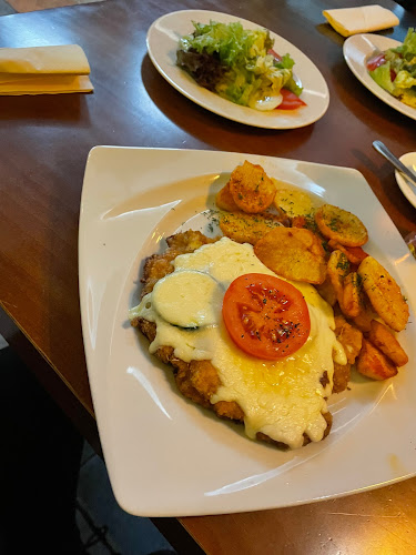 Złota Grota. Restauracja. Kuchnia śródziemnomorska. Catering