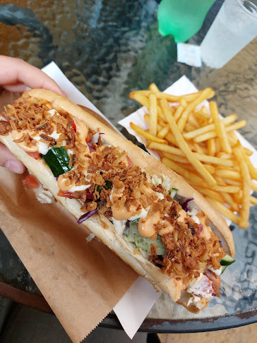 American Pizza & Burgers / Kurczak z rożna - Niechorze