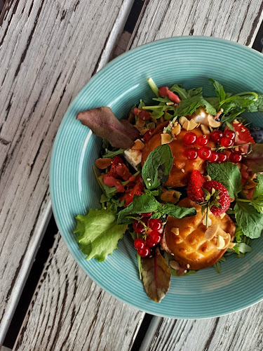 Cała Naprzód - Gastronomia