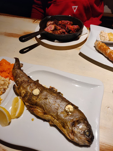 Rogata. Kuchnia lokalna. Kuchnia tradycyjna. Kuchnia beskidzka. Imprezy okolicznościowe.Rezerwacje firmowe. - Bielsko-Biała