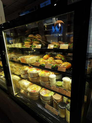 Piekarnia- Cukiernia Nowaczyk_sklep firmowy Tarnowo Podgórne - Gastronomia