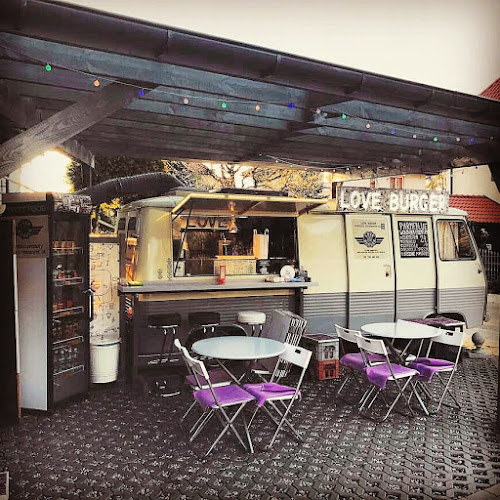 Love Burger