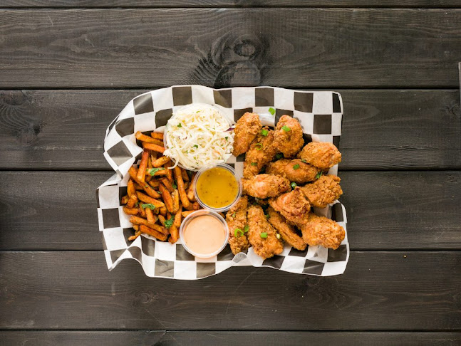 Comentarii opinii despre KURA Buffalo Wings & Craft Beer