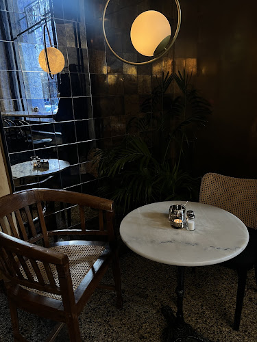 Bułkę przez Bibułkę | Żurawia - Gastronomia