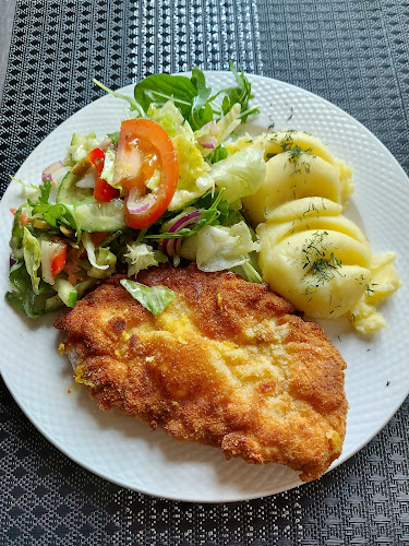 Opinii despre Restauracja Domu Pielgrzyma "W Sosnowym Gaju" Hotel Obiad Noclegi în Leżajsk - Gastronomia