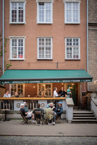 Comentarii opinii despre Leń