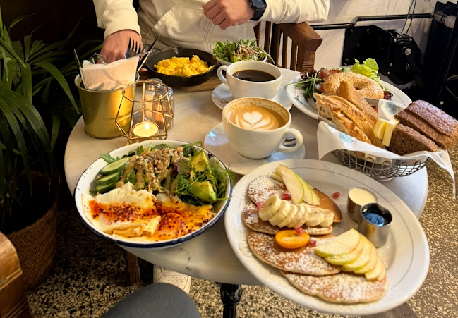 Bułkę przez Bibułkę | Żurawia - Gastronomia