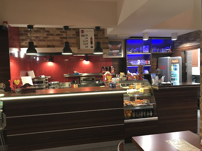 plac Piłsudskiego 9, 05-550 Piaseczno