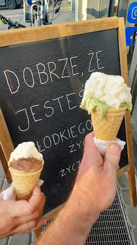 Lodziarnio-kawiarnia Laurie - Gastronomia