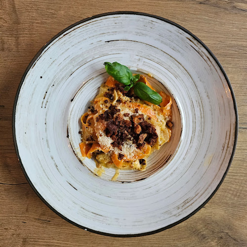 Pół na Pół Tarnów - włoska restauracja - Gastronomia