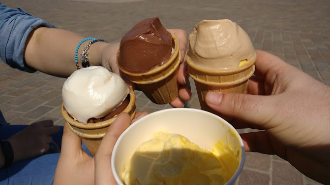 Comments and reviews of Emil Kręci Lody