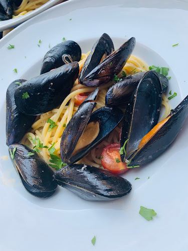 Rybaki 24/25, 61-884 Poznań