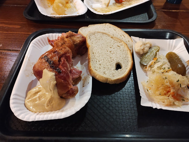 Grill Pod Wrzosem - Gastronomia