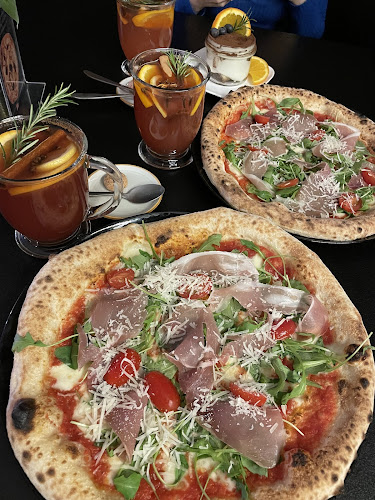 Głodna Małpa Pizza & Chill - Kielce