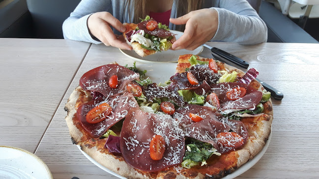 PIEKUŚ piekarnia z cukiernią - Gastronomia