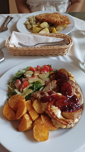 Racławicka 146, 02-117 Warszawa