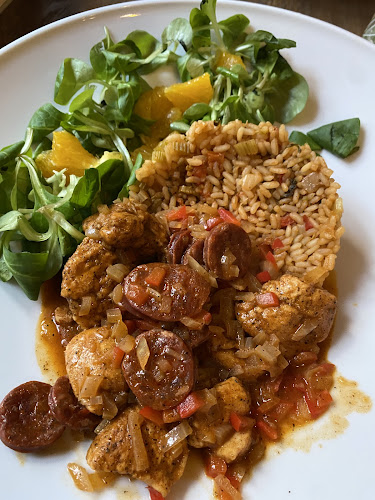 Mostowa 10/1, 87-100 Toruń