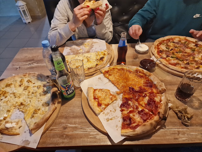 Opinii despre Fanaberia Bowling & Pizza în Szczytno - Gastronomia