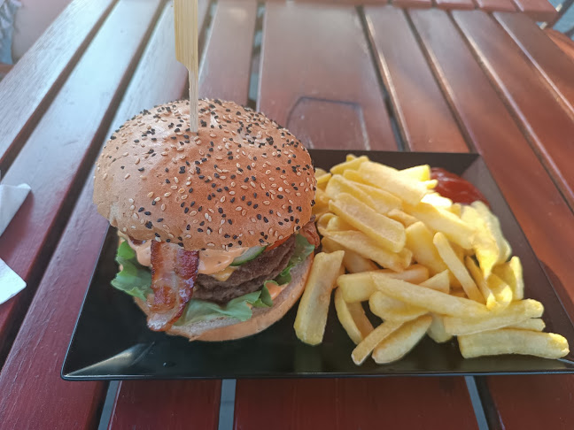 Opinii despre Dziki Burger în Zbytków - Gastronomia