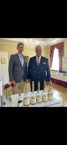 https://rafa-wino.pl/