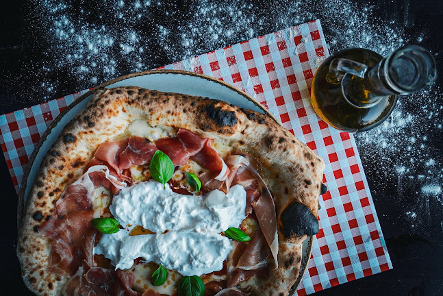 Pizza Napoli - Gastronomia