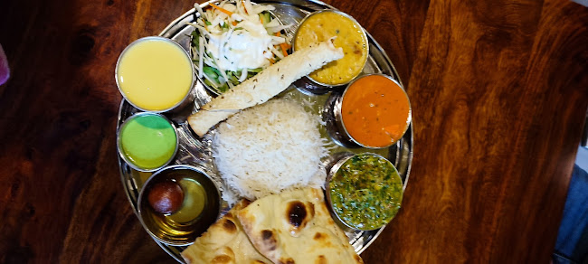 Comentarii opinii despre Nepali chulo