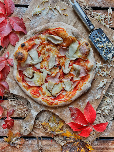 Pizzeria Rogata - Gastronomia