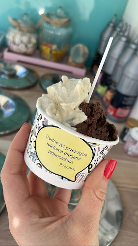 Tylko Mnie Kochaj! Lody Piaggio - Gastronomia