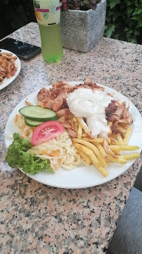 Arma. Grill bar Open Times