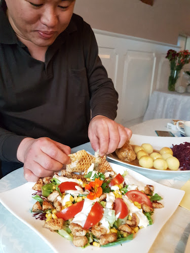 Comments and reviews of Hana Cafe Restaurant