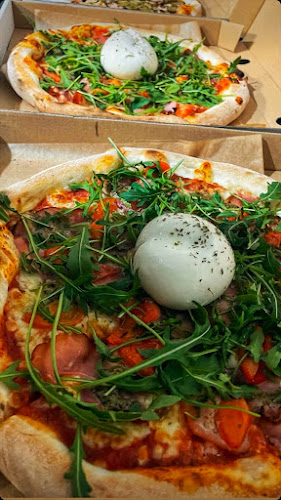 Opinii despre GOLENIÓW PICCOLO AMORE PIZZA TYLKO NA WYNOS în Goleniów - Gastronomia