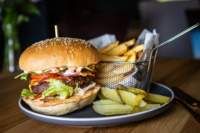 Restauracja & Pizzeria KEKS