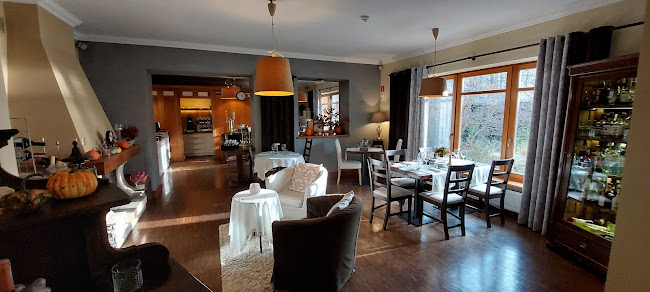 American House Baletowa Restauracja & Pokoje Gościnne - Gastronomia