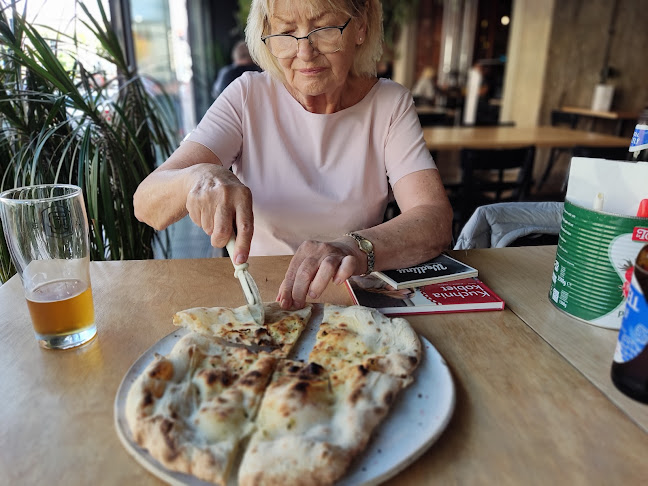 Comentarii opinii despre Dzielna 43