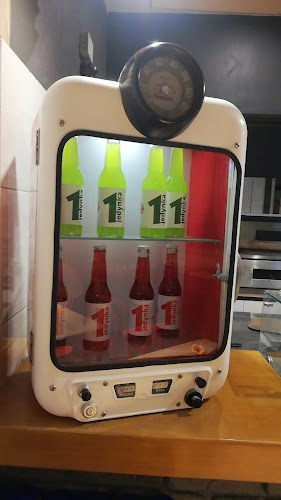 Pizzeria 105 Stopiątka - Bulwar Ikara - Gastronomia