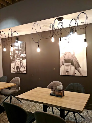 MaxiPizza By Smile Kebab - Gastronomia