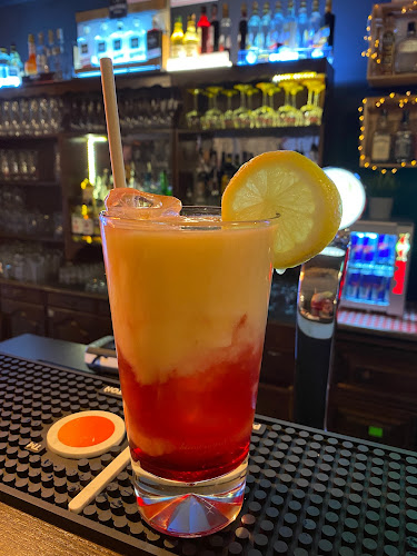 Ministerstwo Śledzia i Wódki - Gastronomia