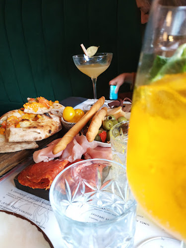 Wawrzyniaka 20, 60-504 Poznań