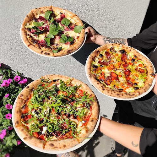 Opinii despre Restauracja Czarny Piec Kościan în Kościan - Gastronomia