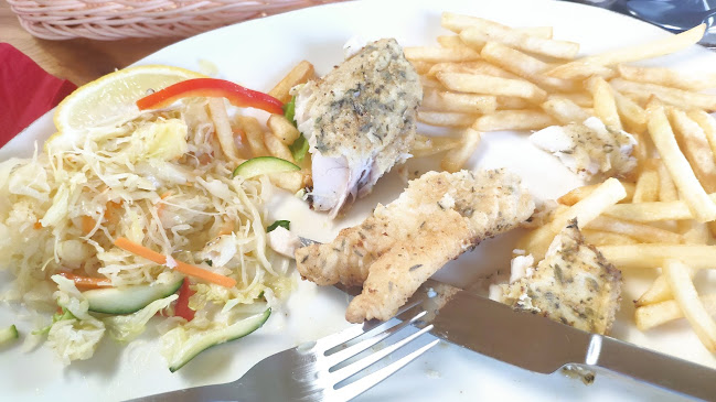 https://www.facebook.com/pages/category/Restaurant/Sma%C5%BCone-i-W%C4%99dzone-104987378035293/