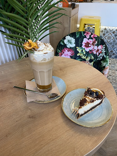 The White Bear Coffee Liniarskiego