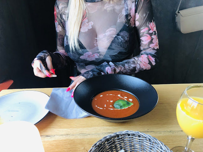 Opinii despre Forni Rossi Napule Pizza în Poznań - Gastronomia